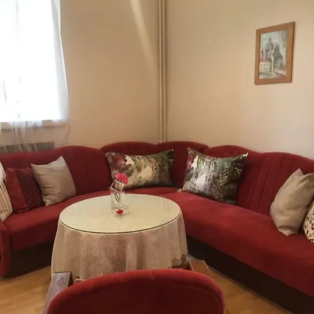Quadruple In The Heart Of Old Town Apartment *